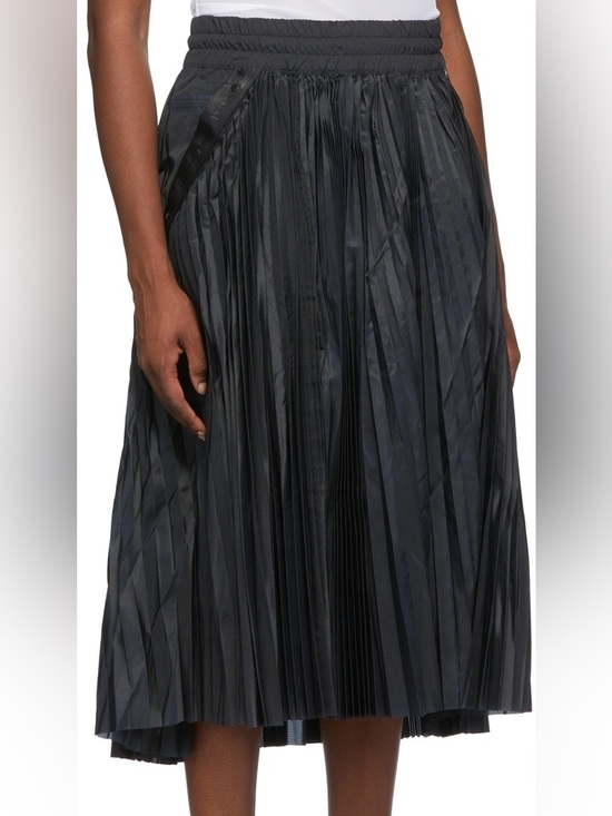 Nike Dresses & Skirts - Nike x Sacai Pleated Black Midi Skirt Medium NWT